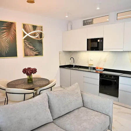 Tropicana 298 Apartment